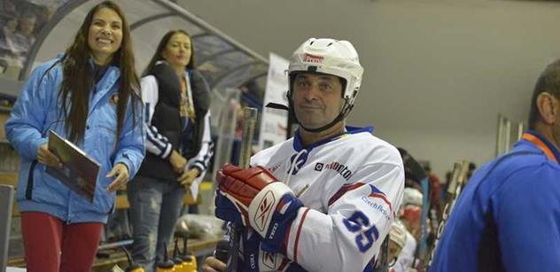 Benefiční hokejové utkání pro Korunku Luhačovice vyneslo 230 tisíc korun